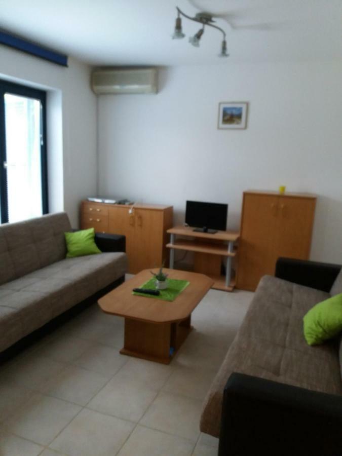 Apartman Koren Malinska Exterior photo